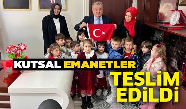 KUTSAL EMANETLER KAYMAKAM ÖZTÜRK'E EMANET EDİLDİ