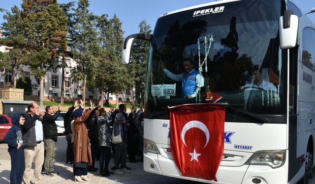 305 UMRECİ DUALARLA KUTSAL TOPRAKLARA UĞURLANDI