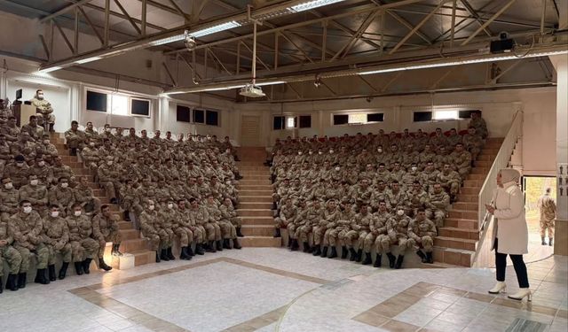 BİNLERCE BEDELLİ ASKER SU BİLİNCİ KAZANDI