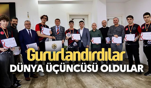 BİLECİKLİ ÖĞRENCİ VE ÖĞRETMENLERDEN DÜNYA ÜÇÜNCÜLÜĞÜ