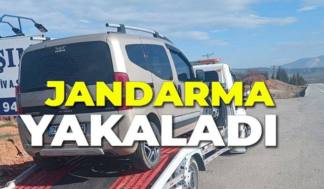 TRAFİK KONTROLÜNDE YAKALAMASI OLAN ARAÇ OTOPARKA ÇEKİLDİ