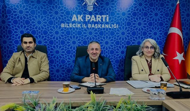 AK PARTİ'DE HAFTALIK OLAĞAN İL YÖNETİM KURULU TOPLANTISI