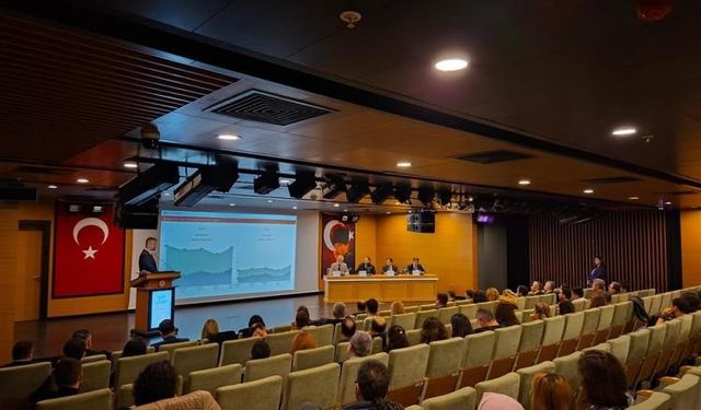 İL MÜDÜRÜ DAMKACI, HASTALARIN DOĞRU VE HIZLI BİÇİMDE YÖNLENDİRİLMESİNİN ÖNEMİNE DİKKAT ÇEKTİ