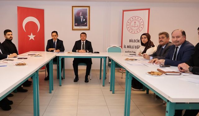 ORTAOKUL MÜDÜRLERİYLE EĞİTİM DEĞERLENDİRME TOPLANTISI