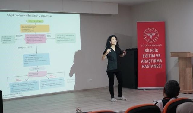 SAĞLIKÇILARA 'KALP MASAJI VE HAYAT KURTARMA EĞİTİMİ' VERİLDİ