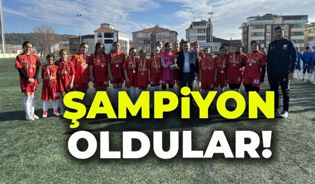 YILDIZ KIZLAR FUTBOL MÜSABAKALARI SONA ERDİ