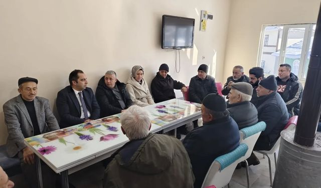 KAYMAKAM UÇAR'DAN YULARIÇAYLI KÖYÜ'NDE GÖNÜL KÖPRÜSÜ