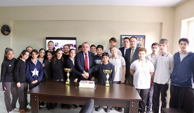 KAYMAKAM ÖZTÜRK'TEN OKULLARA İNCELEME