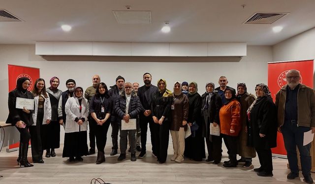 BİLECİK EĞİTİM VE ARAŞTIRMA HASTANESİ'NDE ‘DİYABET OKULU EĞİTİM PROGRAMI' TAMAMLANDI