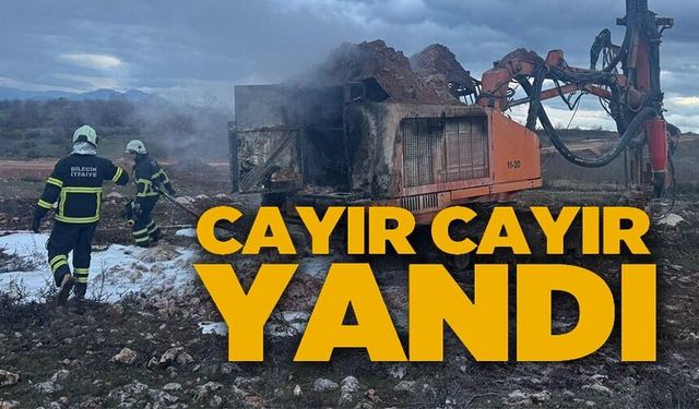 SONDAJ ÇALIŞMASI YAPAN ARAÇ CAYIR CAYIR YANDI