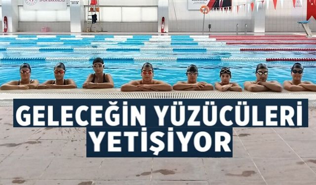 GENÇLİK VE SPOR OKULLARINDA YÜZME ANTRENMANLARI SÜRÜYOR