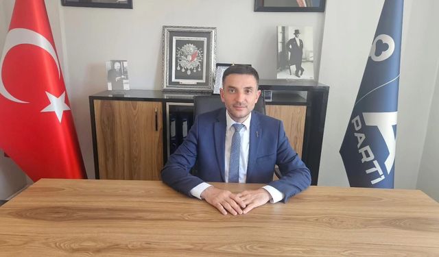 ANAHTAR PARTİ İL BAŞKANI KISACIK: “1,3 MİLYAR DOLAR YETMEZ, BORLA KATMA DEĞERİ KATLAYACAK SANAYİ HAMLESİ ŞART”