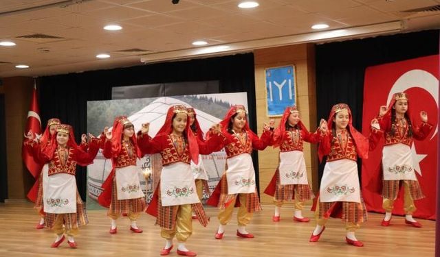 KÜLTÜR GECESİ'NE YOĞUN İLGİ