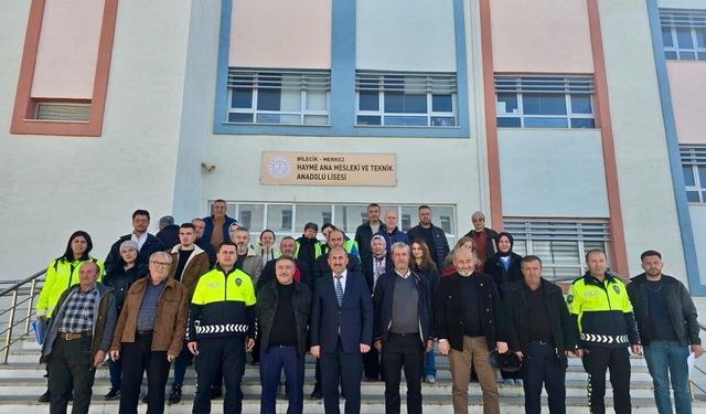 SERVİS ŞOFÖRLERİNE TRAFİK EĞİTİMİ