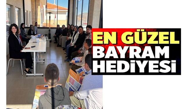 ORTAOKUL ÖĞRENCİLERİNE BAYRAM HEDİYESİ