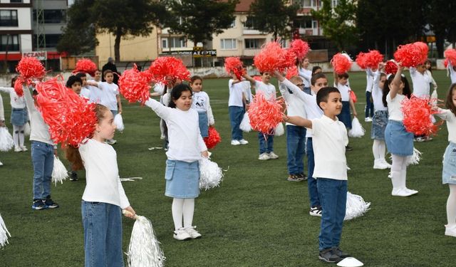 OSMANELİ’NDE 23 NİSAN KUTLANDI
