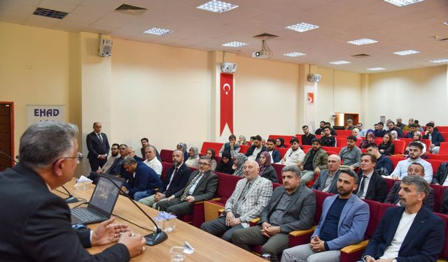 BŞEÜ'DE ‘OSMANLI'NIN SON YÜZYILI' PROGRAMI DÜZENLENDİ