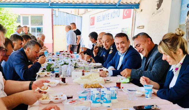 VALİ SÖZER HIDIRELLEZ ŞENLİKLERİNDE VATANDAŞLARLA BULUŞTU