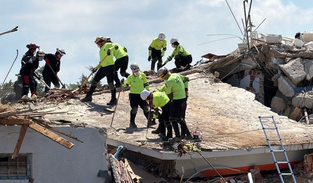 BİLECİK'İN DE KATILIMIYLA BÖLGESEL DEPREM TATBİKATI