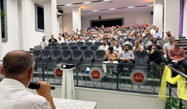 YAZ KUR'AN KURSLARINDA GÖREV ALACAK PERSONELE SEMİNER VERİLDİ