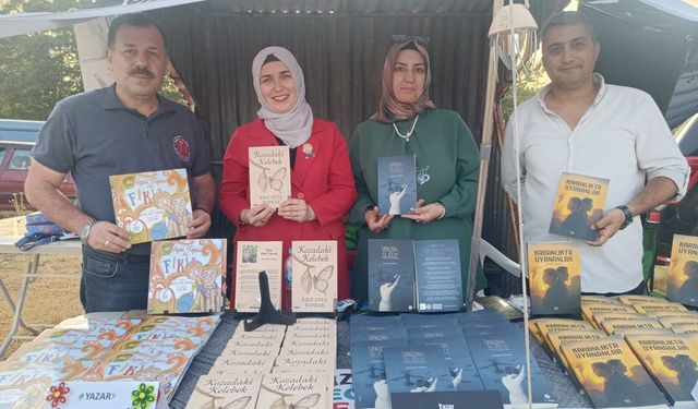 BOZÜYÜKLÜ YAZARLAR KINIK'TA OKURLARIYLA BULUŞTU