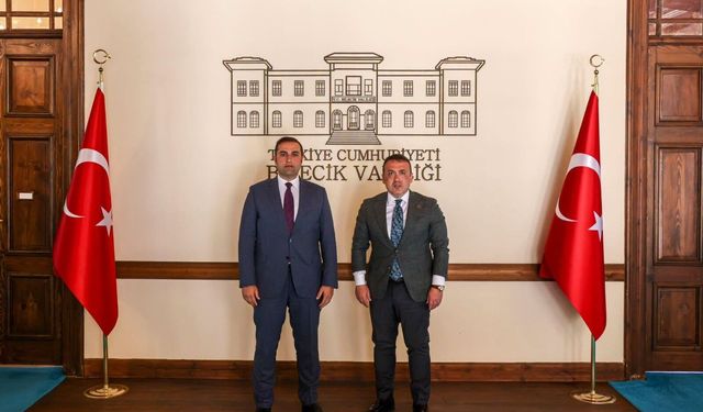 GÖREVE BAŞLAYAN KAYMAKAM YILMAZ’DAN VALİ SÖZER’E ZİYARET