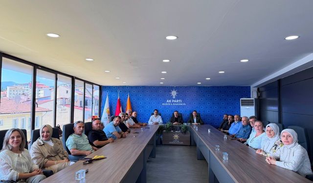 AK PARTİ SİVİL TOPLUM KURULUŞLARIYLA BİR ARAYA GELDİ