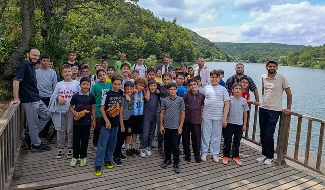 HAFIZ ADAYLARINA MORAL PİKNİĞİ