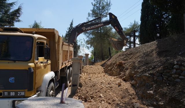 EKİPLER SAHADAKİ ÇALIŞMALARINI SÜRDÜRÜYOR