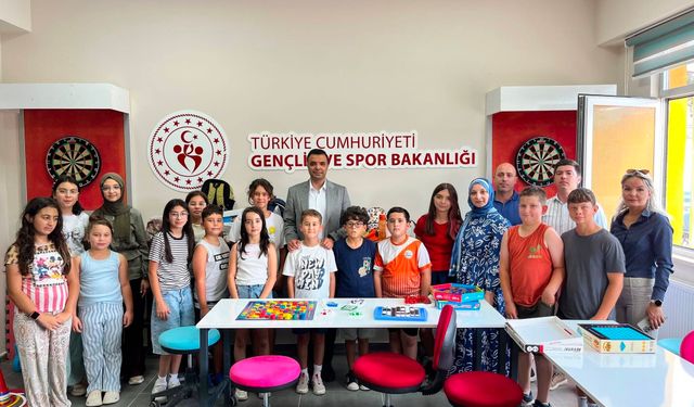 KAYMAKAM YAYABAŞI, GENÇLERLE BİR ARAYA GELDİ