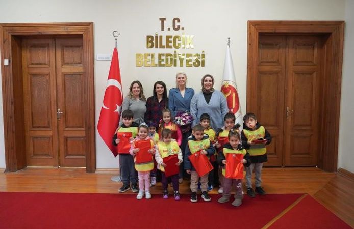 BAŞKAN SUBAŞI KREŞ ÖĞRENCİLERİNİ BELEDİYEDE AĞIRLADI