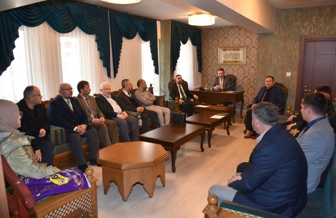 GENÇLİK HİZMETLERİ TOPLANTISI DÜZENLENDİ