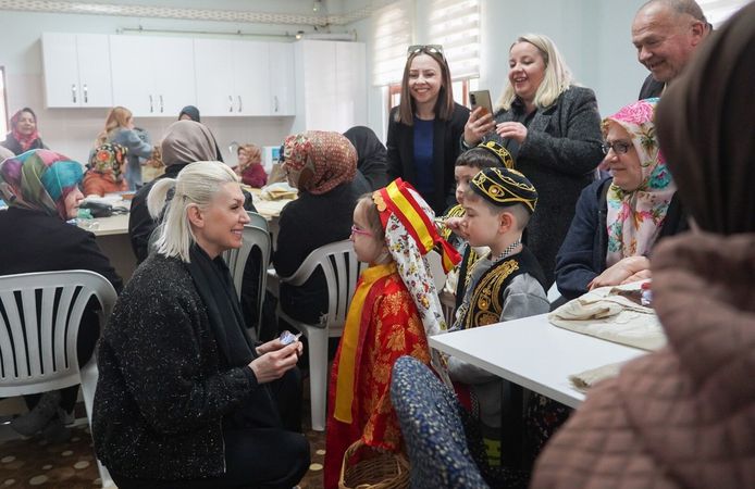 BAŞKAN SUBAŞI MUKABELE PROGRAMINA KATILAN KADINLARLA BİR ARAYA GELDİ