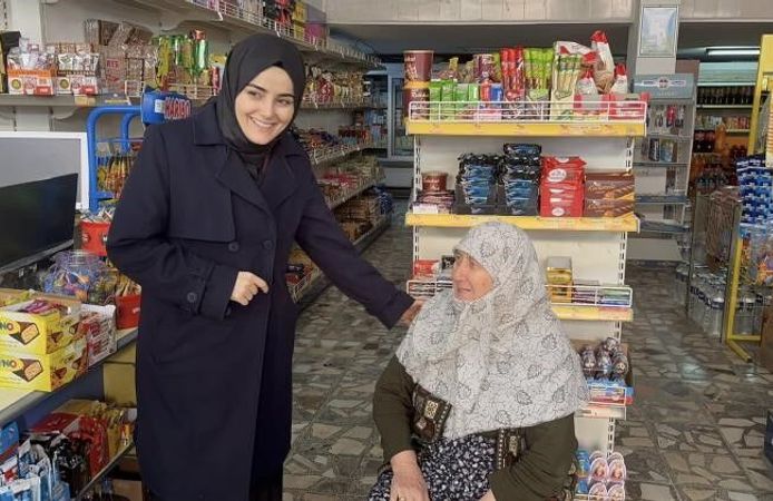 KAYMAKAM KILIÇ ESNAFLA BİR ARAYA GELDİ