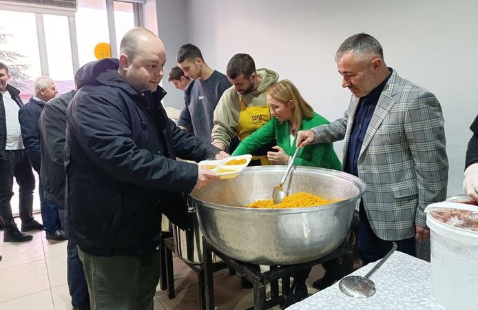 AK PARTİ PAZARYERİ TEŞKİLATI İFTARDA BULUŞTU