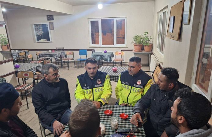 VATANDAŞA TRAFİK EĞİTİMİ VERİLDİ