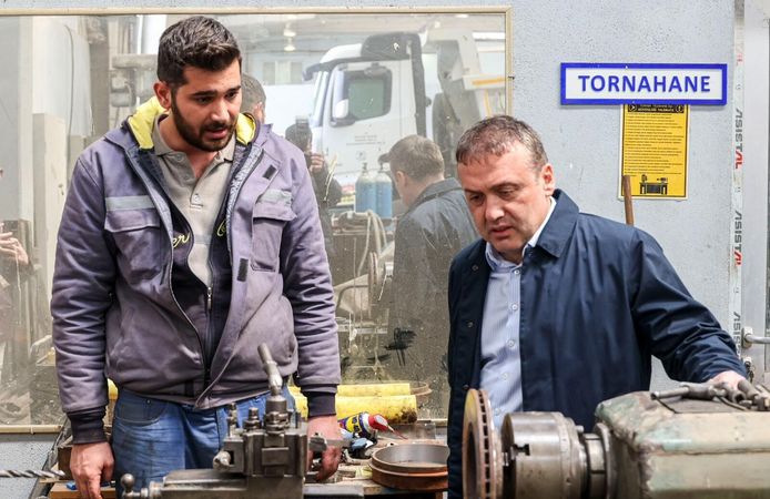 VALİ SÖZER GÜLÜMBE ŞANTİYESİ'NDE İNCELEMELERDE BULUNDU