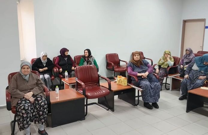 HUZUREVİ SAKİNLERİNE ÖZEL EĞİTİM