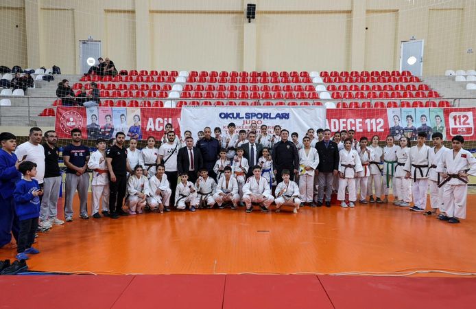 JUDO KÜÇÜKLER TÜRKİYE BİRİNCİLİĞİ DÜZENLENDİ