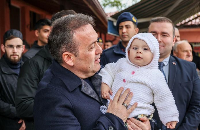 VALİ SÖZER HIDIRELLEZ ŞENLİKLERİNE KATILDI
