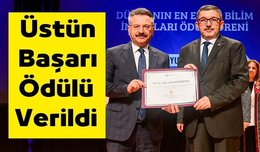 ÜSTÜN BAŞARI ÖDÜLÜ VERİLDİ