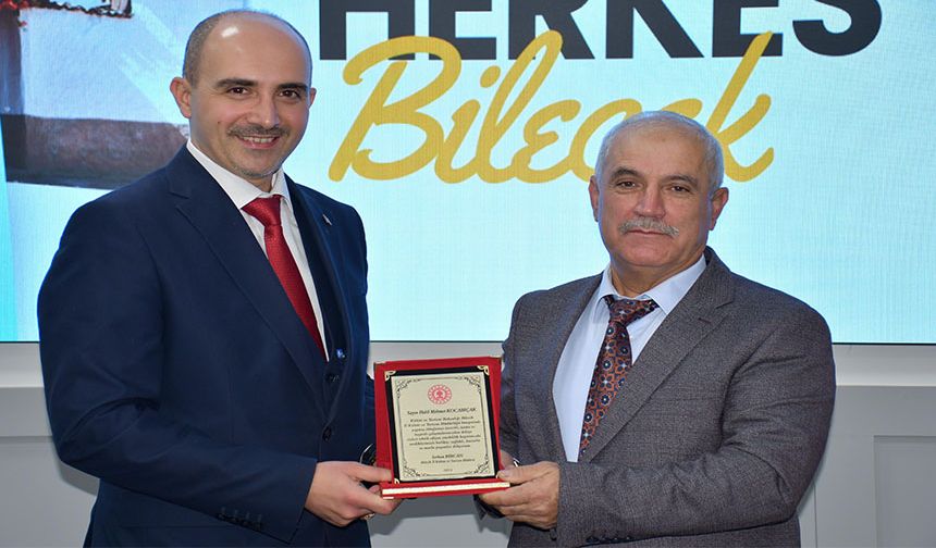 EMEKLİ OLAN PERSONELLERE 'BAŞARI BELGESİ' VERİLDİ