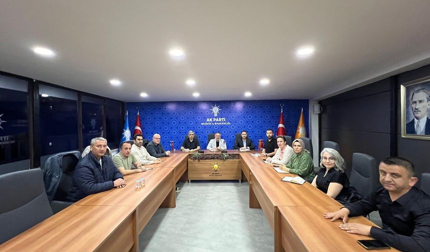 AK PARTİ İL YÜRÜTME KURULU TOPLANTISINI GERÇEKLEŞTİRDİ