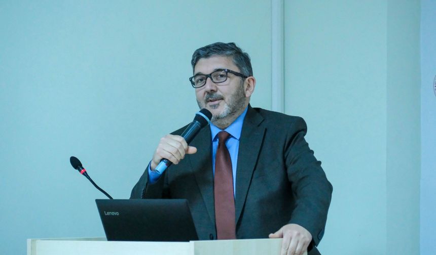 ‘İİBF MEZUNLARI İLE KARİYER GÜNLERİ’ ETKİNLİĞİ BAŞLADI