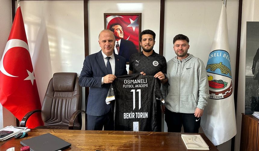 OSMANELİ AKADEMİ SPOR KULÜBÜ'DEN BAŞKAN TORUN'A ZİYARET
