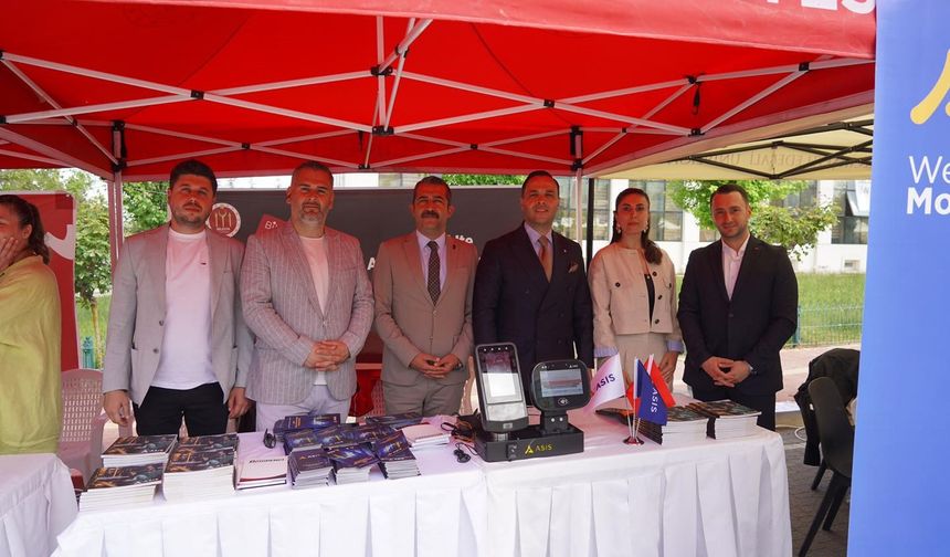 BAŞKAN YARDIMCILARI ÖĞRENCİLERLE BULUŞTU