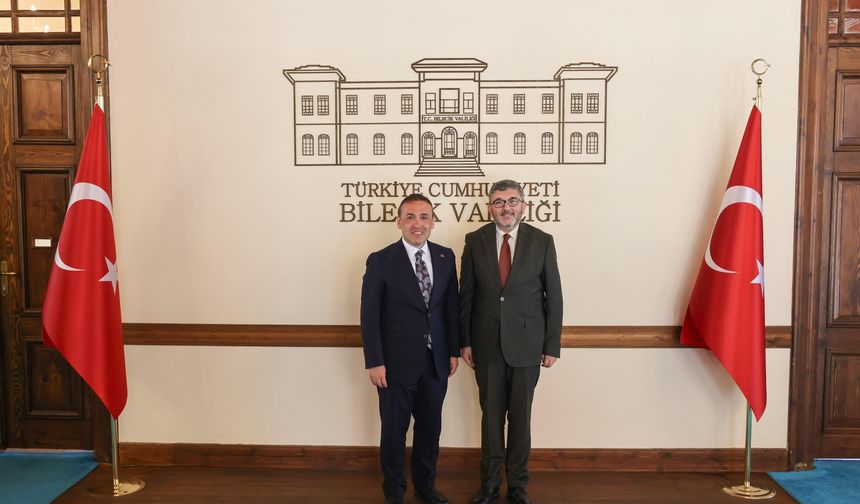BŞEÜ REKTÖRÜ KAPLANCIKLI'DAN GÖREVE YENİ BAŞLAYAN VALİ SÖZER'E ZİYARET