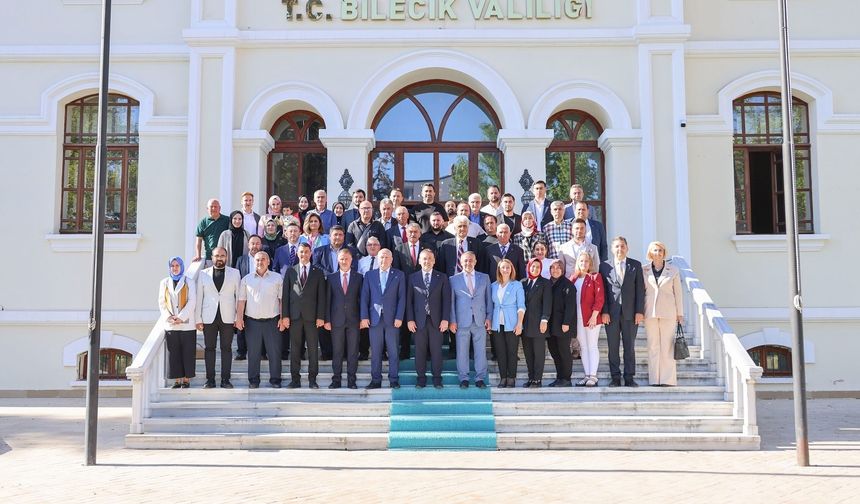 AK PARTİ TEŞKİLATINDAN VALİ SÖZER'E HAYIRLI OLSUN ZİYARETİ