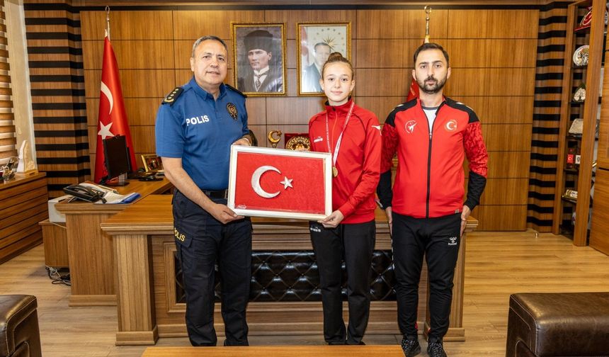 EBRAR’A İL EMNİYET MÜDÜRÜ’NDEN KUTLAMA