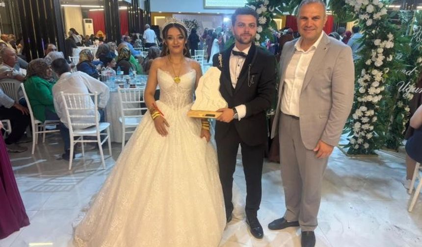 BAŞKAN DİLSİZ, BAYIRKÖY'DE AİLELERİN MUTLU GÜNLERİNDE YANLARINDA OLDU